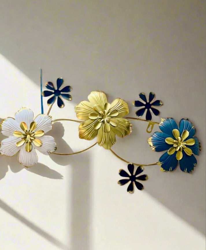 Metal Large Size Flower Wall Motif for Home Decor