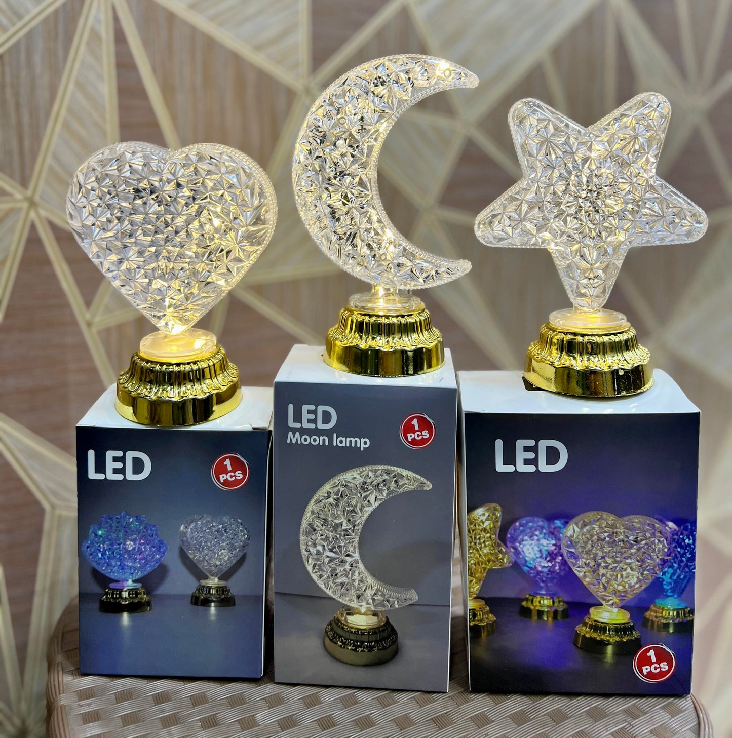 LED Moon Shaped Mini Night Light Lamp (Cell Operated)