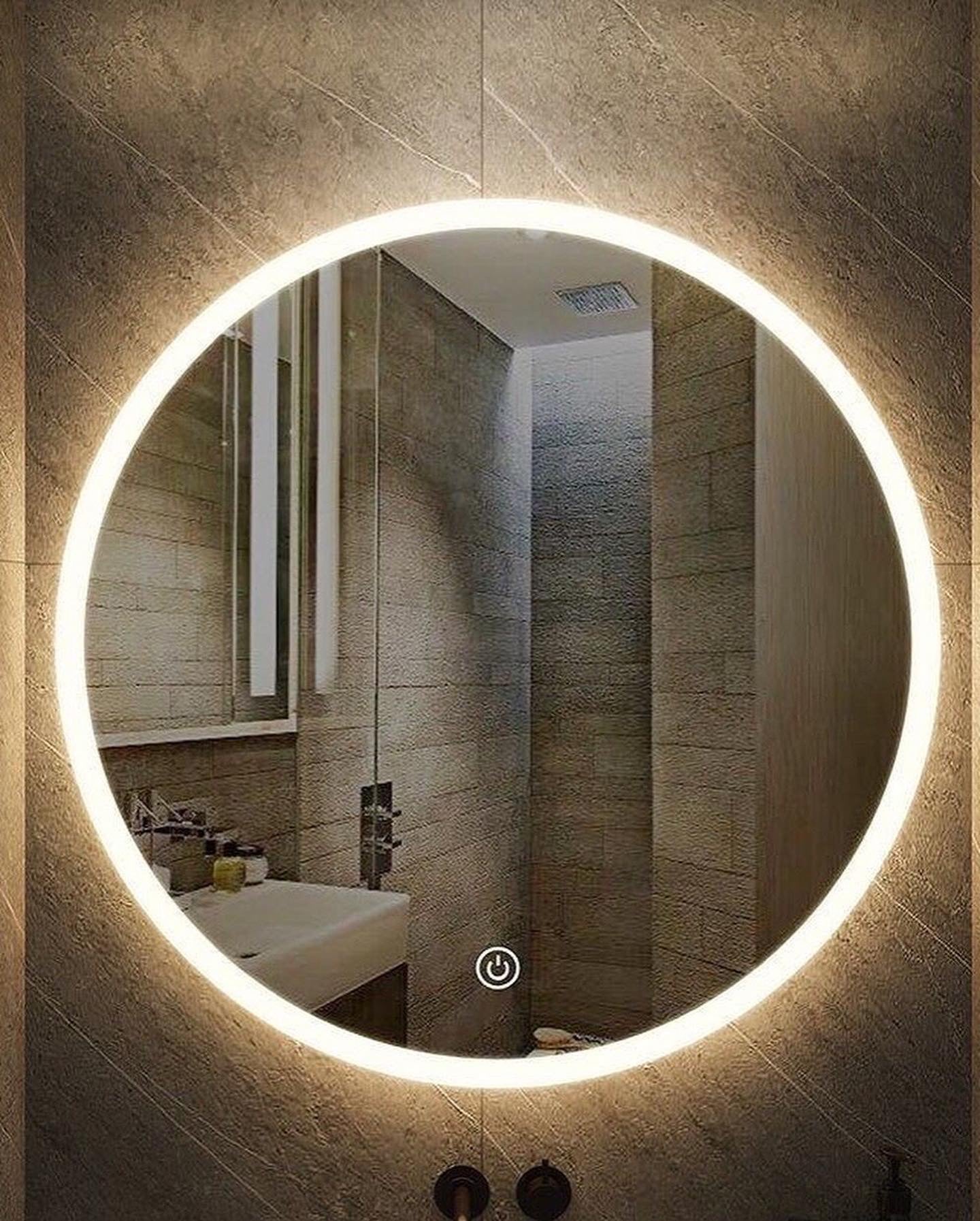 LED Warm Light Round Vanity Mirror (18 by 18 Inches)