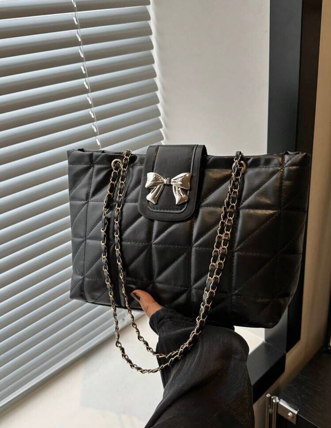 Bow Quilted Black Tote Bag Premium Quality