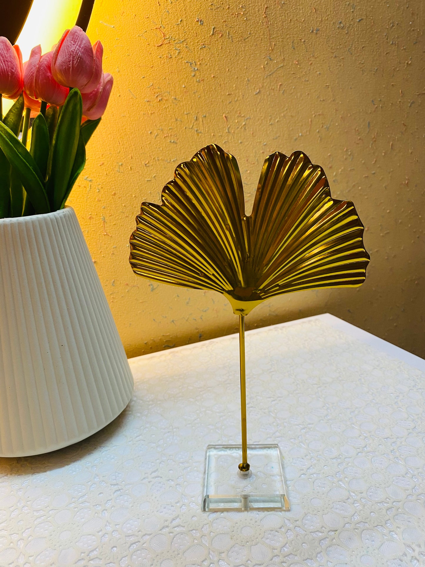 Metal Showpiece for Home Decoration