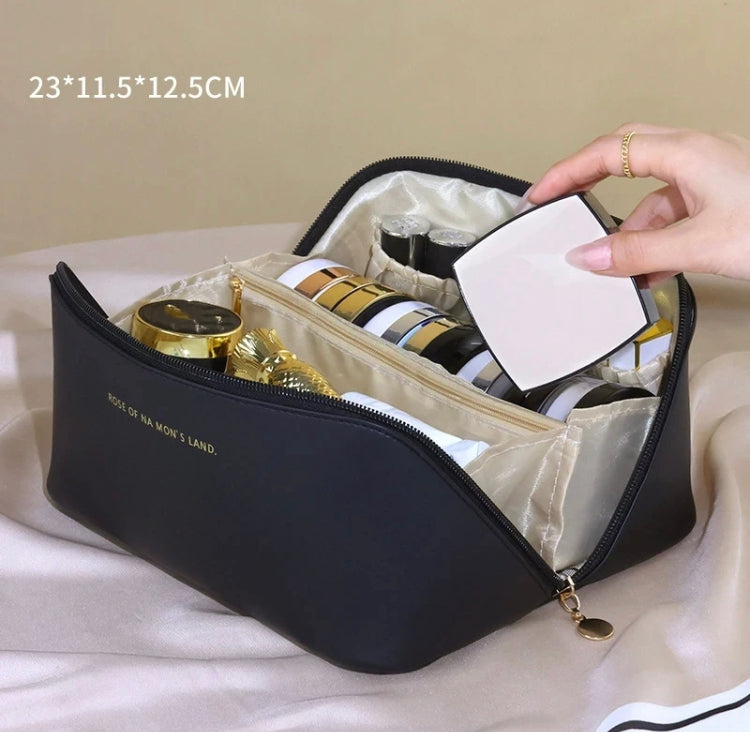 Leather Makeup Cosmetics Spacious Makeup Travelling Bag