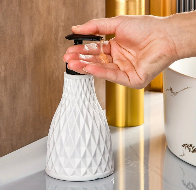 Soap Dispensers Art Geometric Texture Minimalist Style Home Decoration