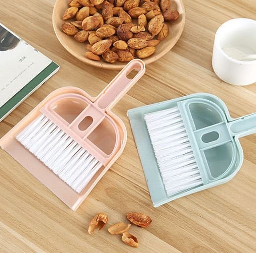 Set of Mini Hand Brush & Dustpan for Table Cleaning