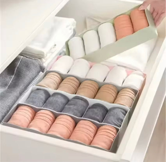 5 Grids Multifunctional Clothes Storage Organizer