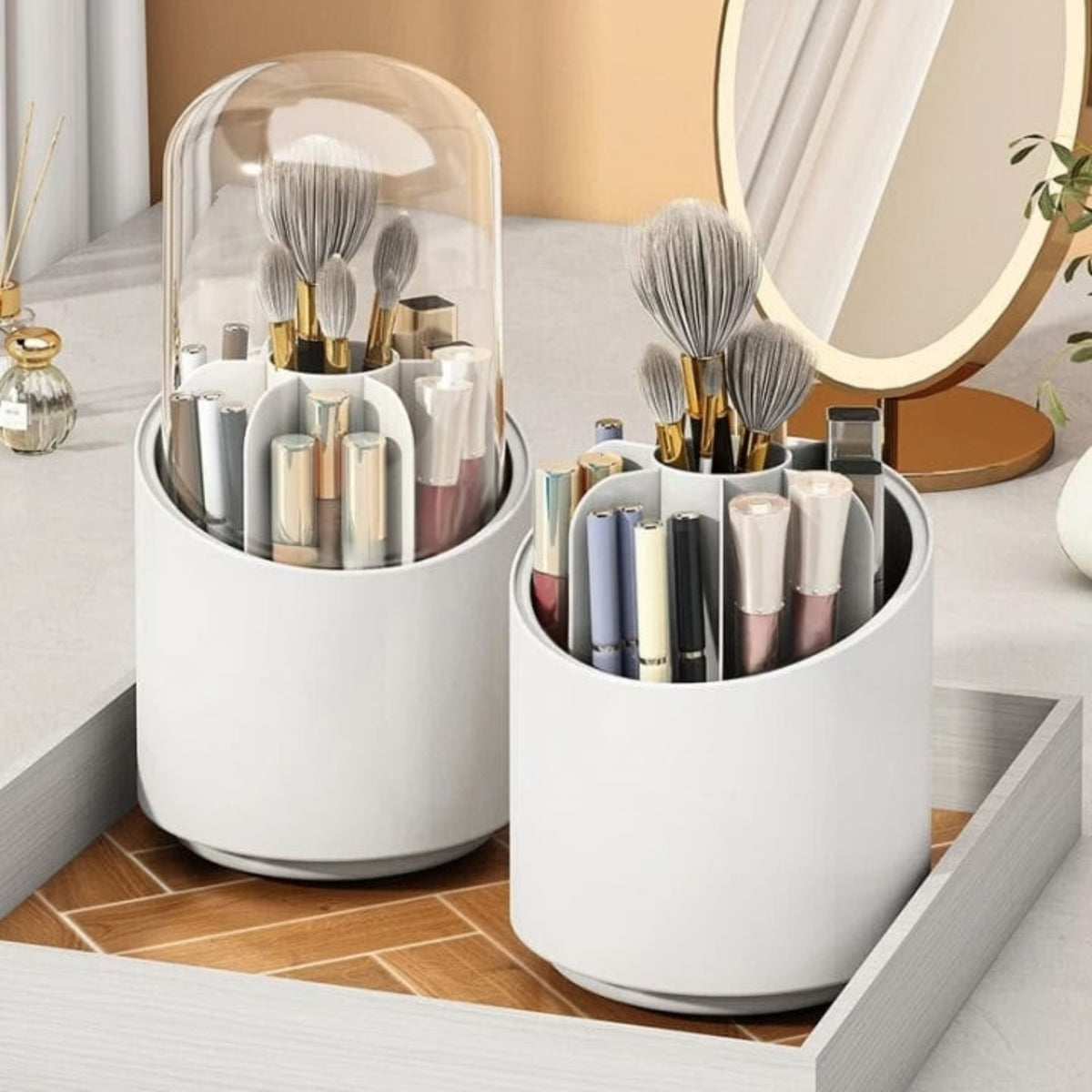 Rotating Brushes Cosmetics Holder with Dustproof Lid