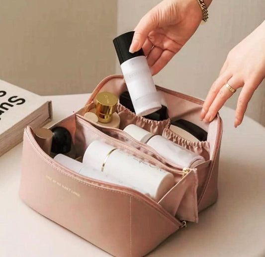 Leather Makeup Cosmetics Spacious Makeup Travelling Bag