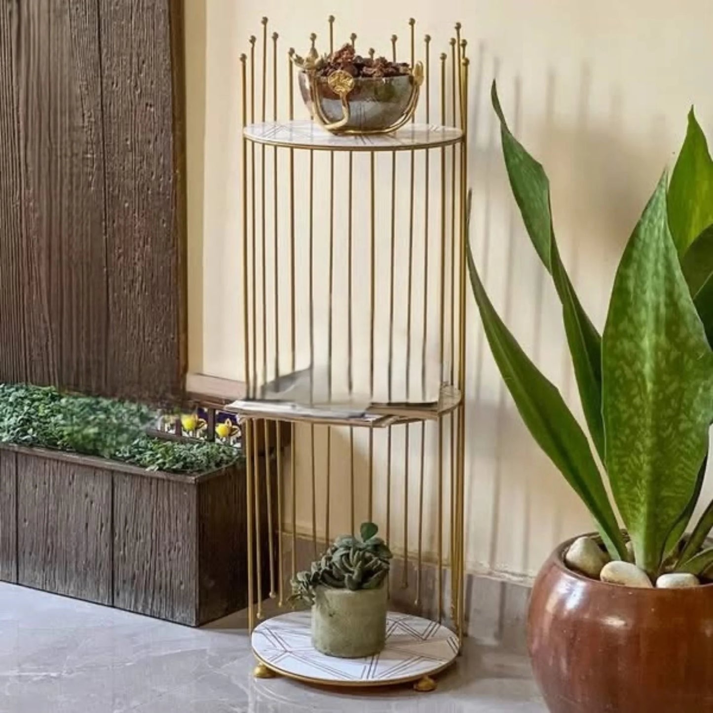 3 Layers Gold Floor Display Rack for Home Decoration