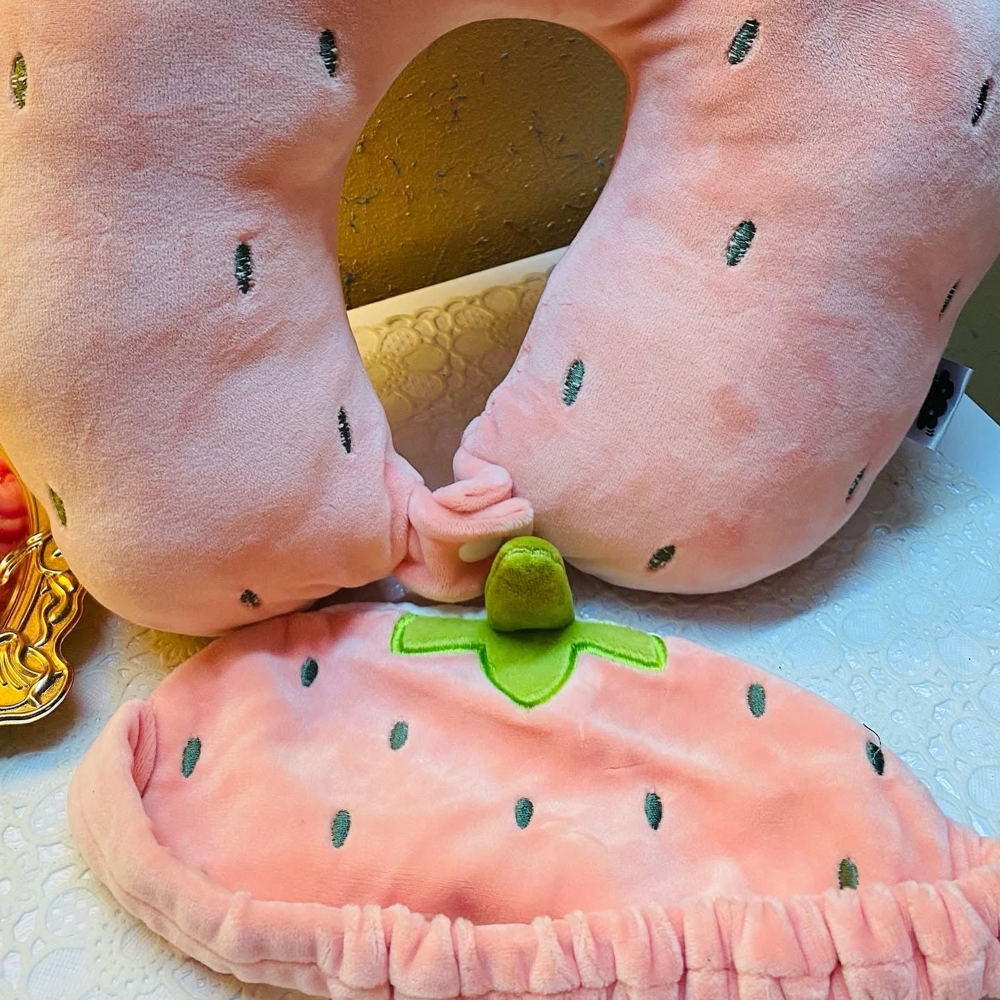 Pink Strawberry U-Shaped Travel Neck Pillow with Eye Mask