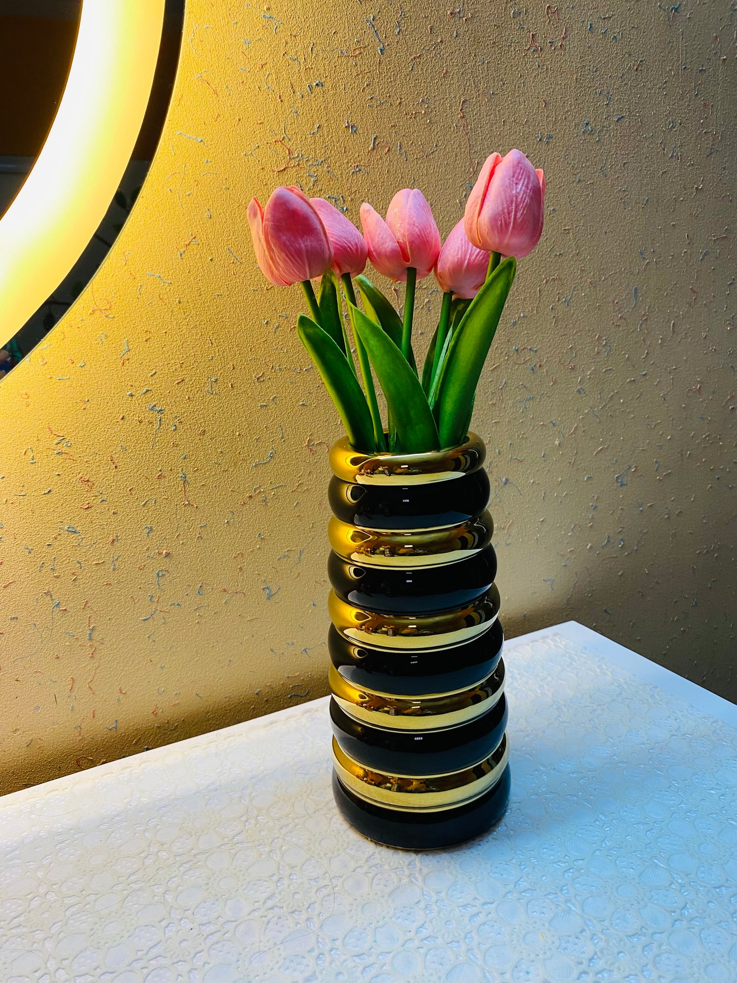 New Aesthetic Black & Gold Flower Vase for Home Decoration Ceramic Vase