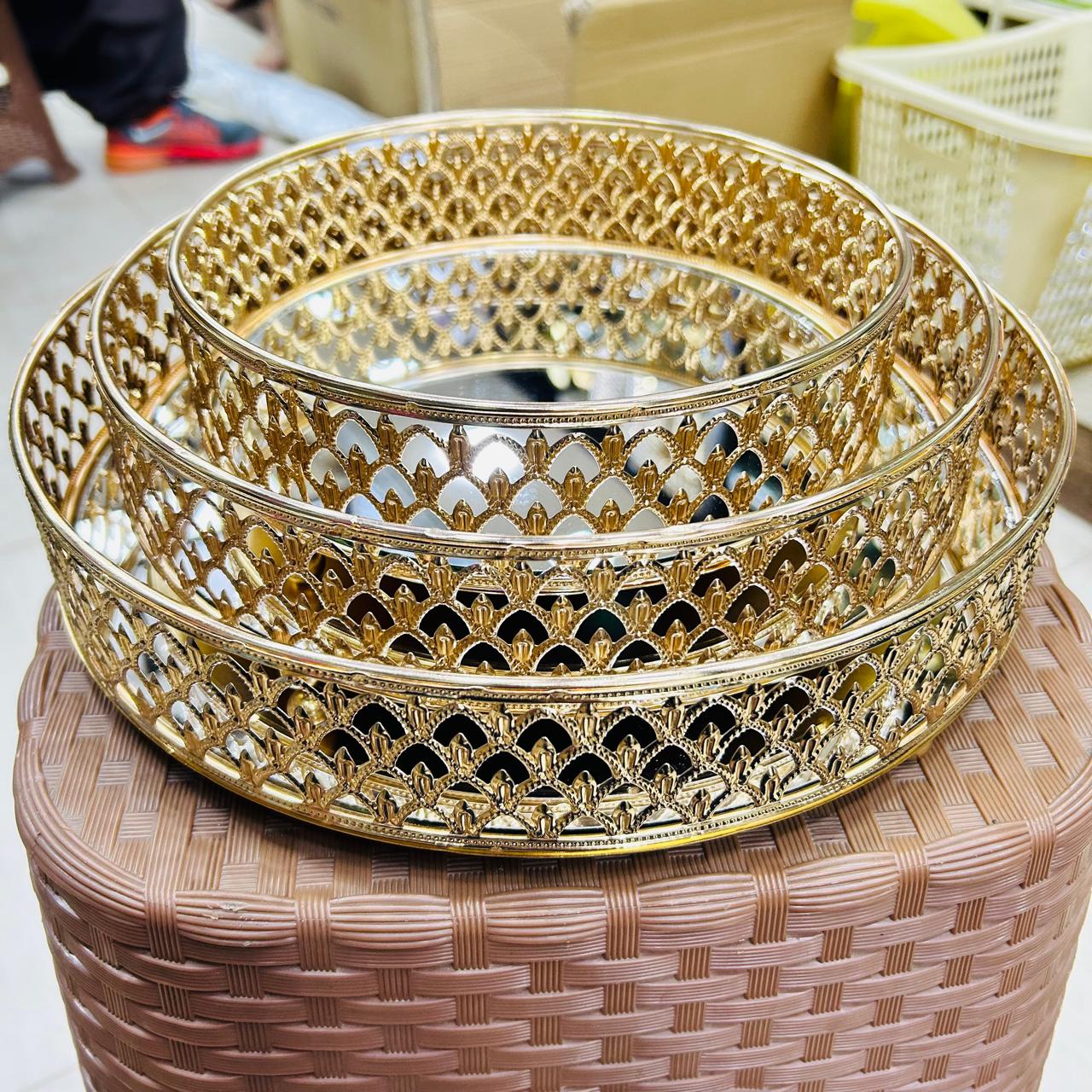 Metal Mirror Vanity Perfume Makeup Cosmetics Tray