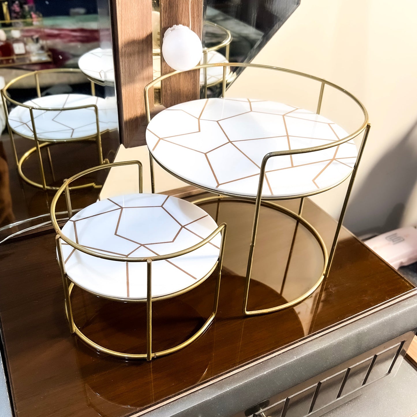 2 Tier Cosmetics Perfumes Stand
