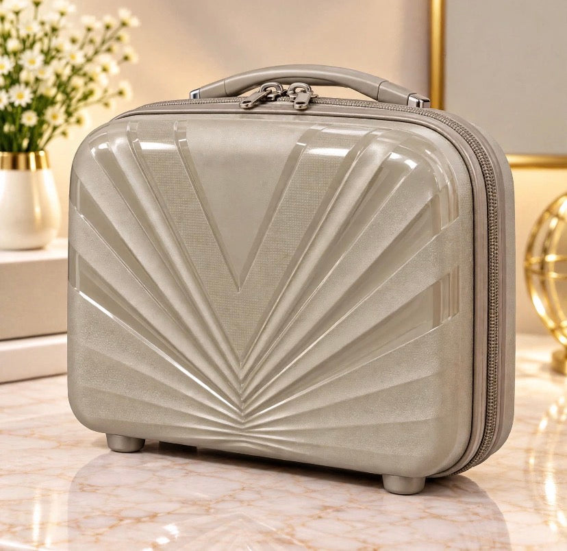 Large Capacity Travel Cosmetic Makeup Beauty Box