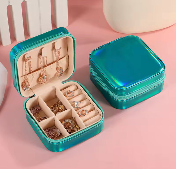 Glossy Shining Leather Jewellery Organizer