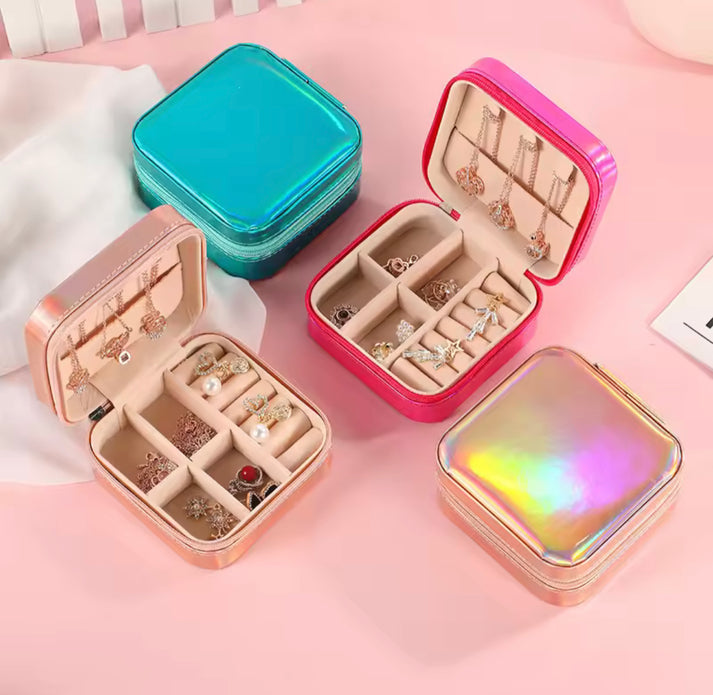 Glossy Shining Leather Jewellery Organizer