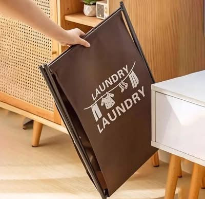Foldable Laundry Basket with Metal Stand
