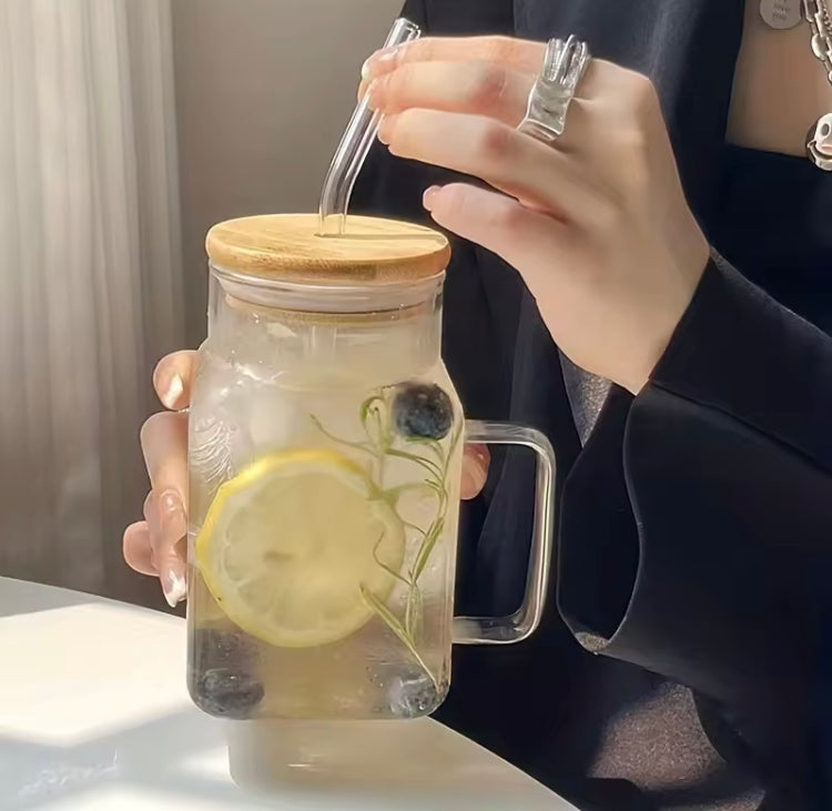 600ml Coffee Glass with Straw & Lid