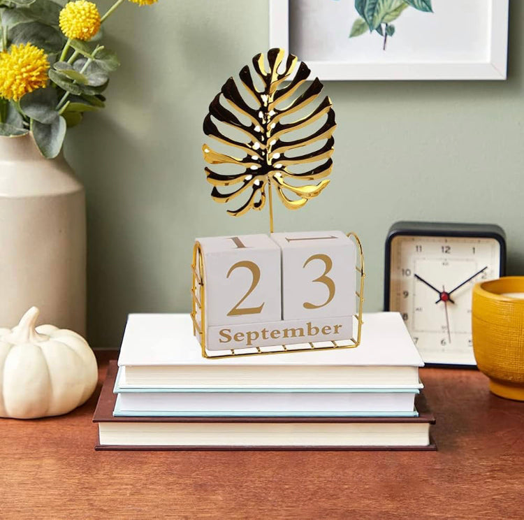 Metal Creative Calender Living Room Office Decor
