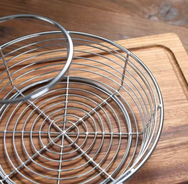 Stainless Steel Fry Basket with Hanging Sauce Cup