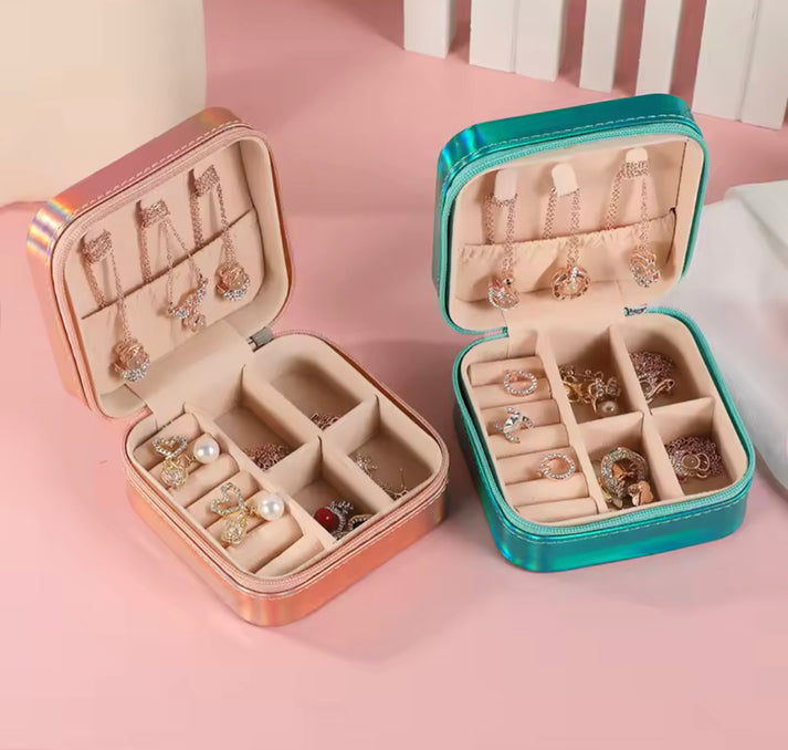 Glossy Shining Leather Jewellery Organizer