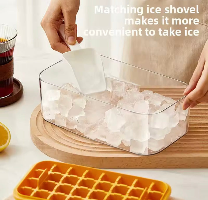 32 Grids Pressing Ice Storage Box