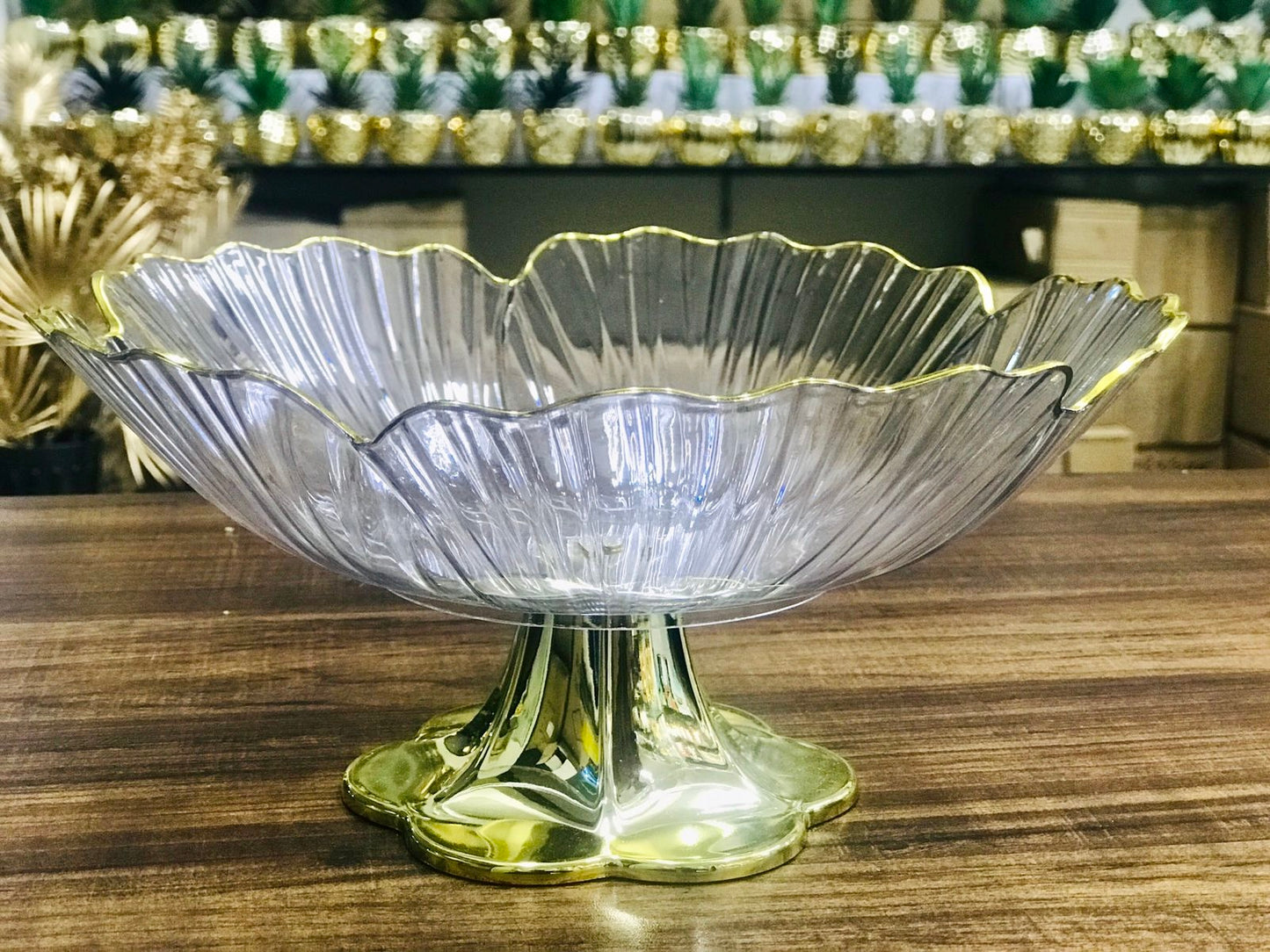 Luxury Acrylic Multipurpose Fruits Snack Display Stand Bowl