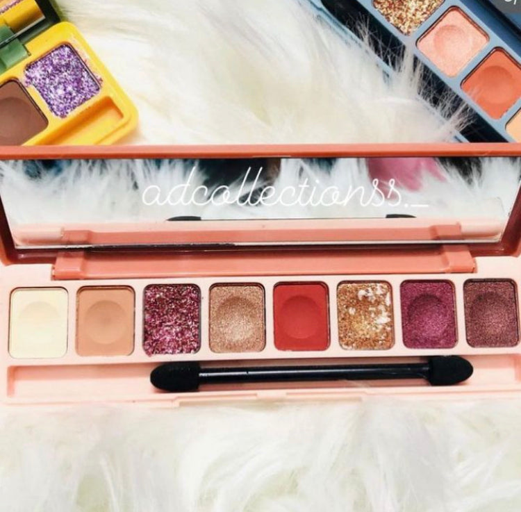 8 Colours Highly Pigmented Portable Eyeshadow Palette