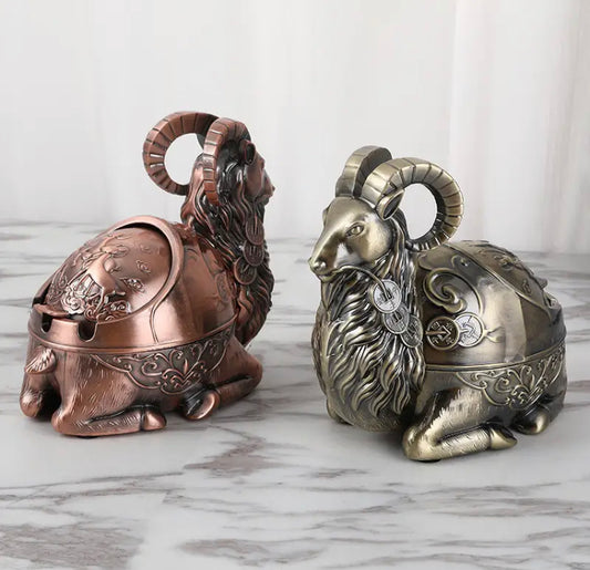 Retro Animals Metal Ashtray with Cover