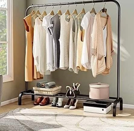 New Premium Quality Cloth Hanging Rack For Household Best Quality Bedroom Clothing Hanger
147 x110 x 41CM