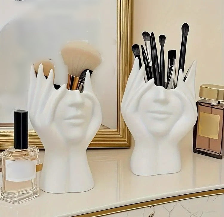 Creative Nordiac Style Makeup Brushes Holder